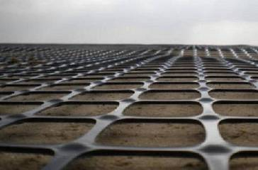 Géogrille en polyester PET utilisée pour la construction de routes