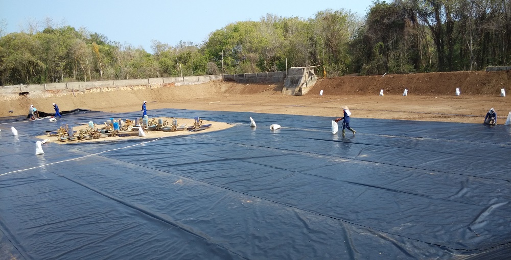 Revêtement d'étang en PEHD pour aquaculture lisse de 0,5 mm/0,75 mm